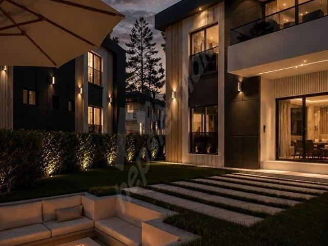 VAN GREENPARK AKILLI VİLLALARI'NDA SATILIK 5+1 LÜX VİLLA