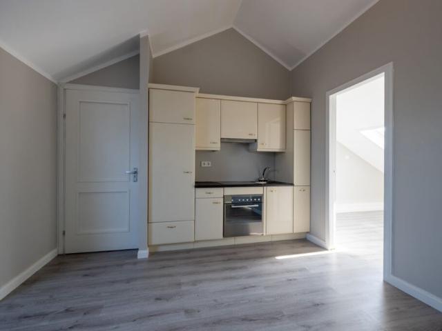 Van der Hoopstraat 2523 HD Den Haag, Laak Kwartier