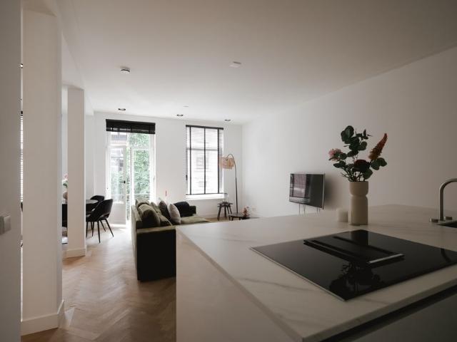 Van Eeghenstraat 58 1, 1071 GJ Amsterdam