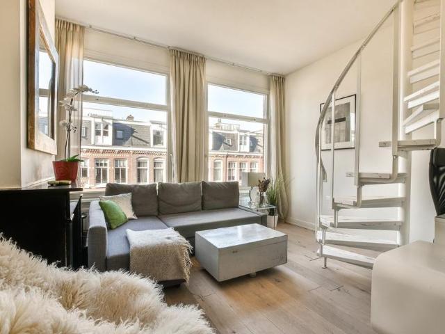 Van Hogendorpstraat 147 3