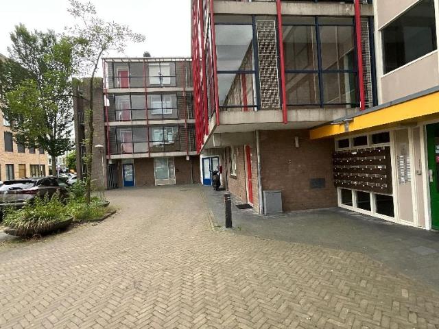 Van Leeuwenhoekstraat 38