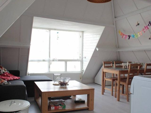 Van Merlenstraat, Bovenwoning te huur in Den Haag Expat & property Management