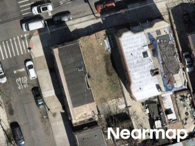 Van Nest Ave