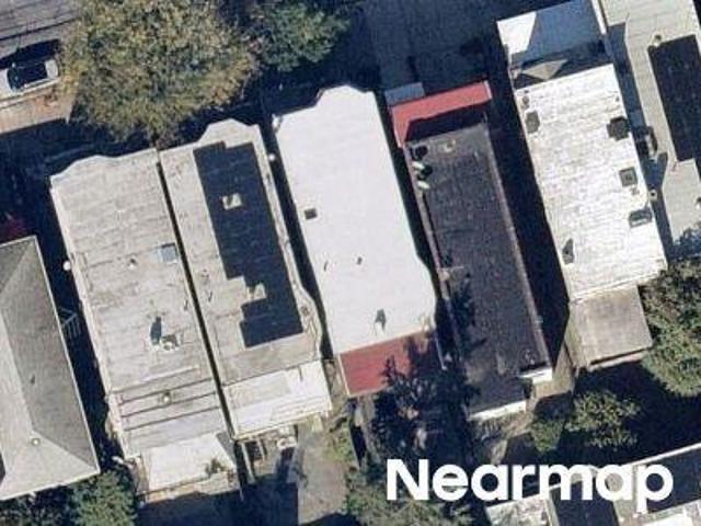 Van Nest Ave