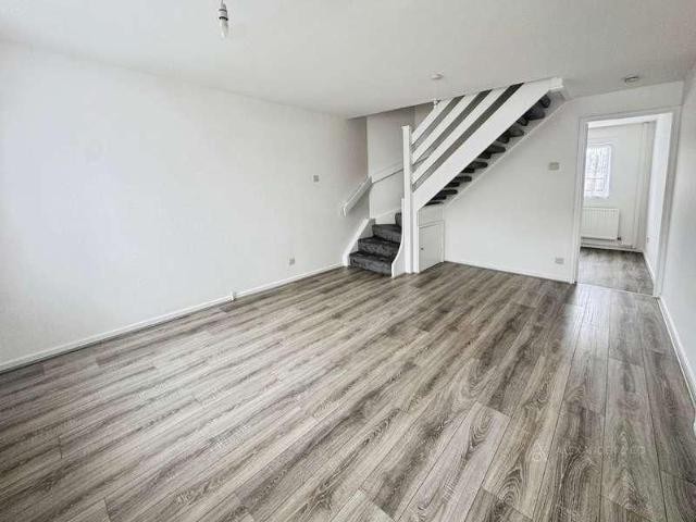 Vanbrugh Drive, Houghton Regis, Dunstable, Bedfordshire, LU5