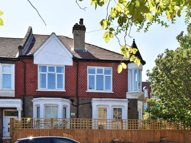 Vancouver Road, London SE23, 2 bed flat to rent, £2,200 pcm | PrimeLocation