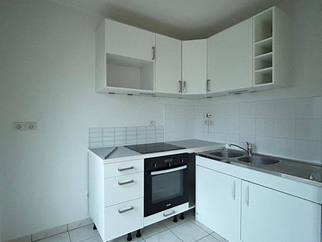 VANDOEUVRE PROCHE POLYTECH BEAU T3 DE 65 M² AVEC BALCON ET DEUX