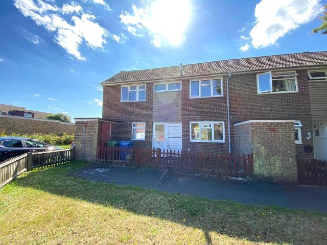 Vandyke, Bracknell, Berkshire RG12, 4 bed end terrace house to rent, £1,900 pcm | PrimeLocation