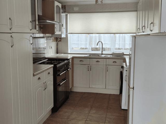 Vandyke, Bracknell, RG12 4 bed semi detached house to rent £1,950 pcm £450 pw