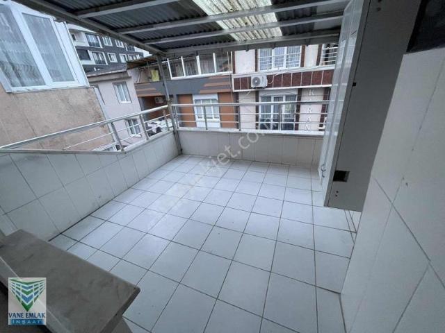Vaneden Bahcelievler Kocasinanda Kiralık Daire
