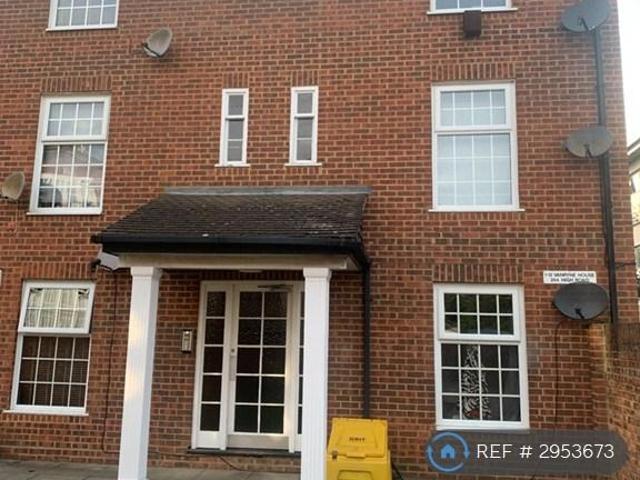 Vanryne House, Loughton, IG10 1 bed flat to rent £1,450 pcm £335 pw