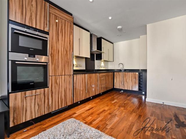 Vanston Place, London, SW6 2 bed flat to rent £4,250 pcm £981 pw