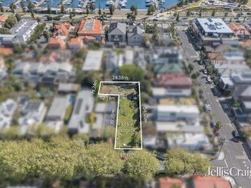 Vacant 855sqm approx with untapped beachside potential