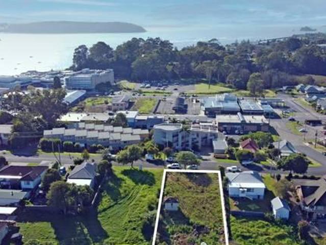 Vacant 942m2 R3 Zoned lot