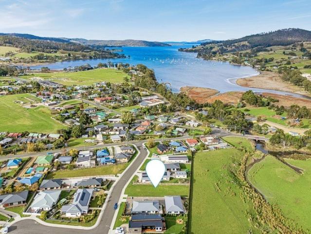 Vacant allotment ready for building upon