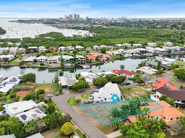 Vacant block in exclusive location