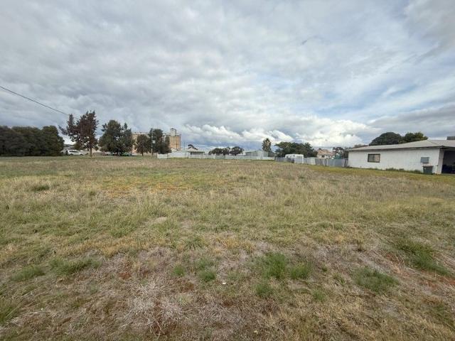 VACANT LAND IN BOGAN GATE