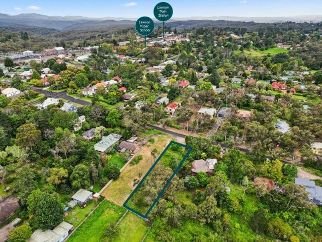Vacant land opportunity within moments to Vibrant Lawson village
