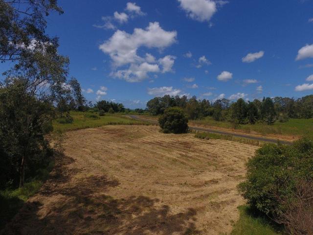 VACANT LAND OUTSKIRTS OF CORAKI