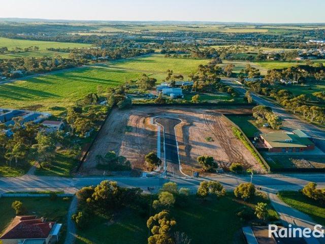 Vacant Land Over 1200m2
