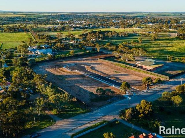 Vacant Land Over 1200m2