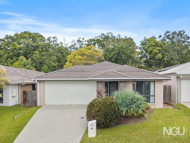 Vacant, Move in Ready Family Home in Stoneleigh Estate