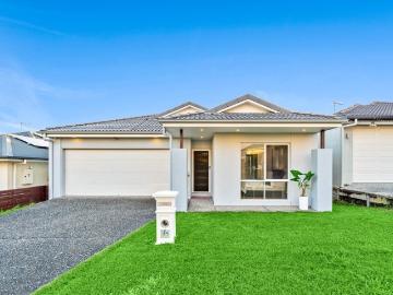 Vacant & Move In Ready Quality Family Living in the Heart of Heathwood