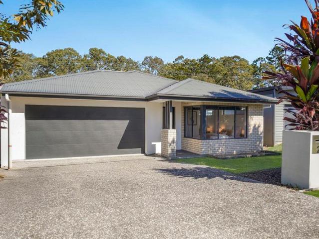 Vacant Modern Lowset in Bridgeman Downs