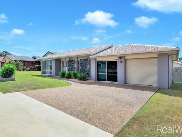 VACANT, SPACIOUS & READY FOR ITS NEXT CHAPTER