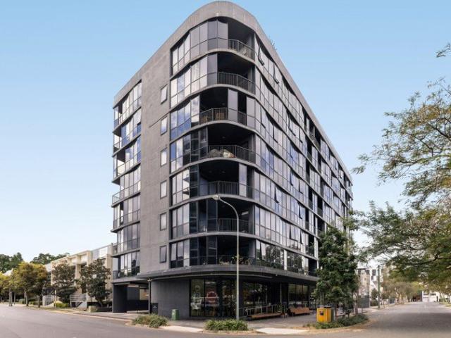 Vacant Stylish One Bedroom Apartment in the Heart of West End