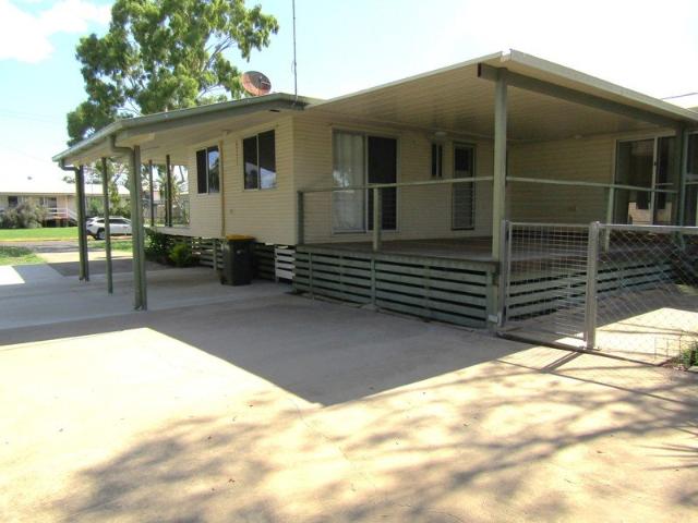 BEDROOM SEPARATE INCLUDING ENSUITE, PERFECT FOR GUESTS / FRIEND DLUG + CARPORT