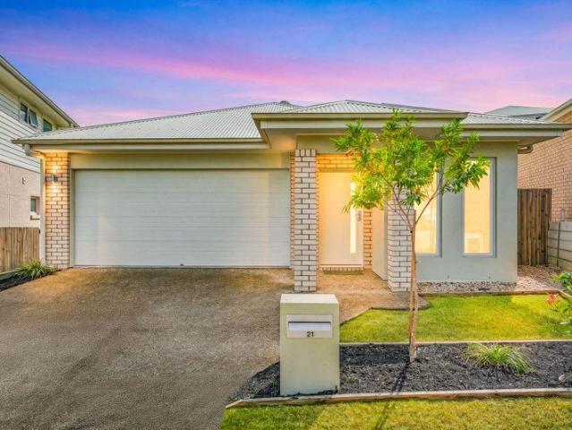 'PREMIUM LIFESTYLE & SPACIOUS LIVING: MOVE IN READY'