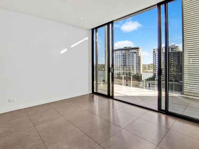 Vacant Ready to Move in TODAY!