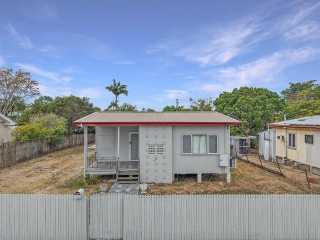 Vacant & Ready to Move In Comfortable, Spacious Living
