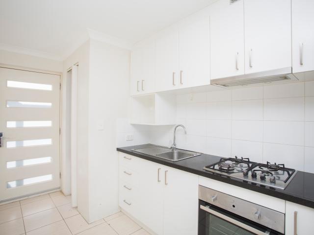 Vacant & Ready to Move In: Modern 2x1 in Secure Complex, with Large Courtyard!