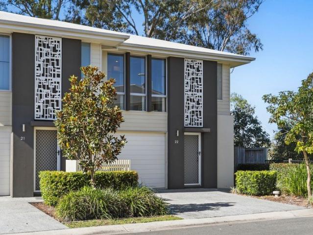 VACANT TOWNHOUSE IN HIGH GROWTH AREA READY TO MOVE IN