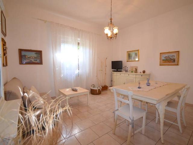 Vacanza Affitto Appartamento, in zona CASTIGLIONCELLO, ROSIGNANO MARITTIMO