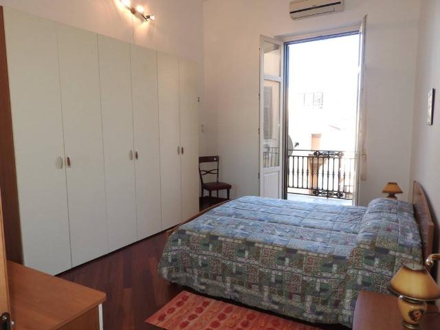 Vacanza Affitto Appartamento, in zona CENTRO STORICO, PALERMO