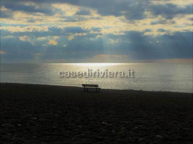Vacanza Affitto Appartamento, in zona FINALE MARINA, FINALE LIGURE