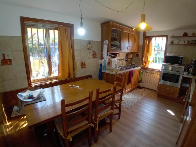 Vacanza Affitto Appartamento indipendente, in zona QUERCETA, SERAVEZZA