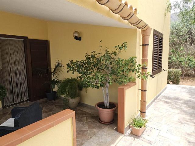 Vacanza Affitto Villino, in zona PIZZOLUNGO, ERICE