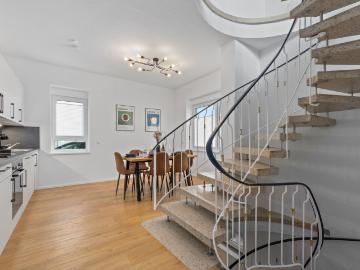 Vacation home | 3 apartments | 250 sqm | parking spaces