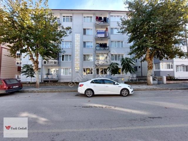 Vadi Emlak'tan Bakımlı Ve Kullanışlı Kiralık 2+1 Daire