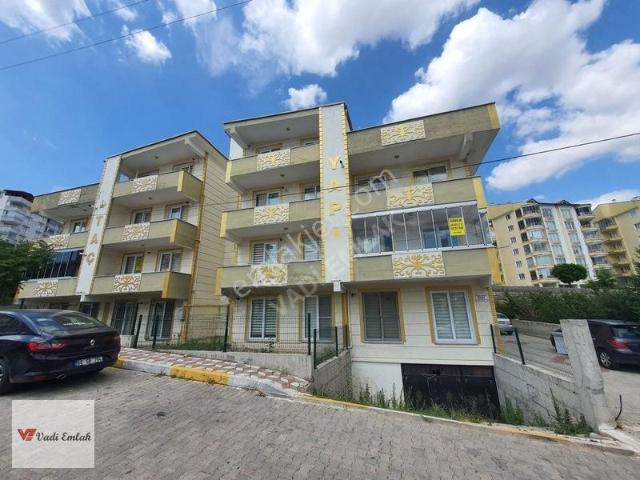 Vadi Emlak'tan Karşıyaka Mahallesinde 1+1 Eşyalı Kiralık Daire
