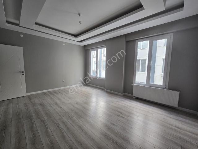 Vadi İzmit Sitesinde 2+1 Kiralık Daire