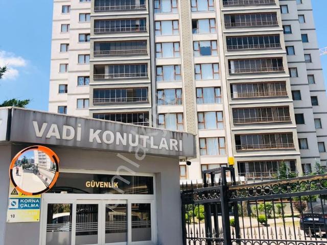 Vadi Konutlarında Site İçi,bulvara Yakın,güvenlikli,full Yapı!