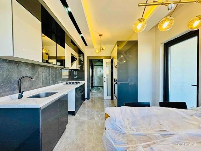 VADİ PREMIUM'DA 2+1 BAĞIMSIZ S. FATİH CAD. CEPHE KÖŞE DAİRE