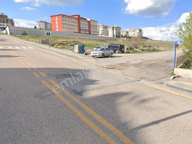Vadim Emlak'tan Karşıyaka Mah Taştepe İ.ö.o Yanı Site İçi Daire