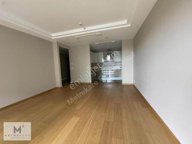 Vadistanbul Teras 2+1 Boş Satılık Önü Açık Daire