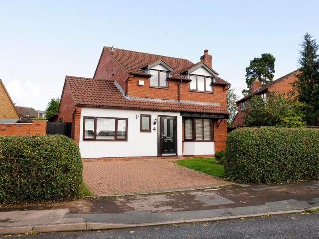 Vaga Crescent, Ross on Wye 4 bed detached house to rent £1,575 pcm £363 pw